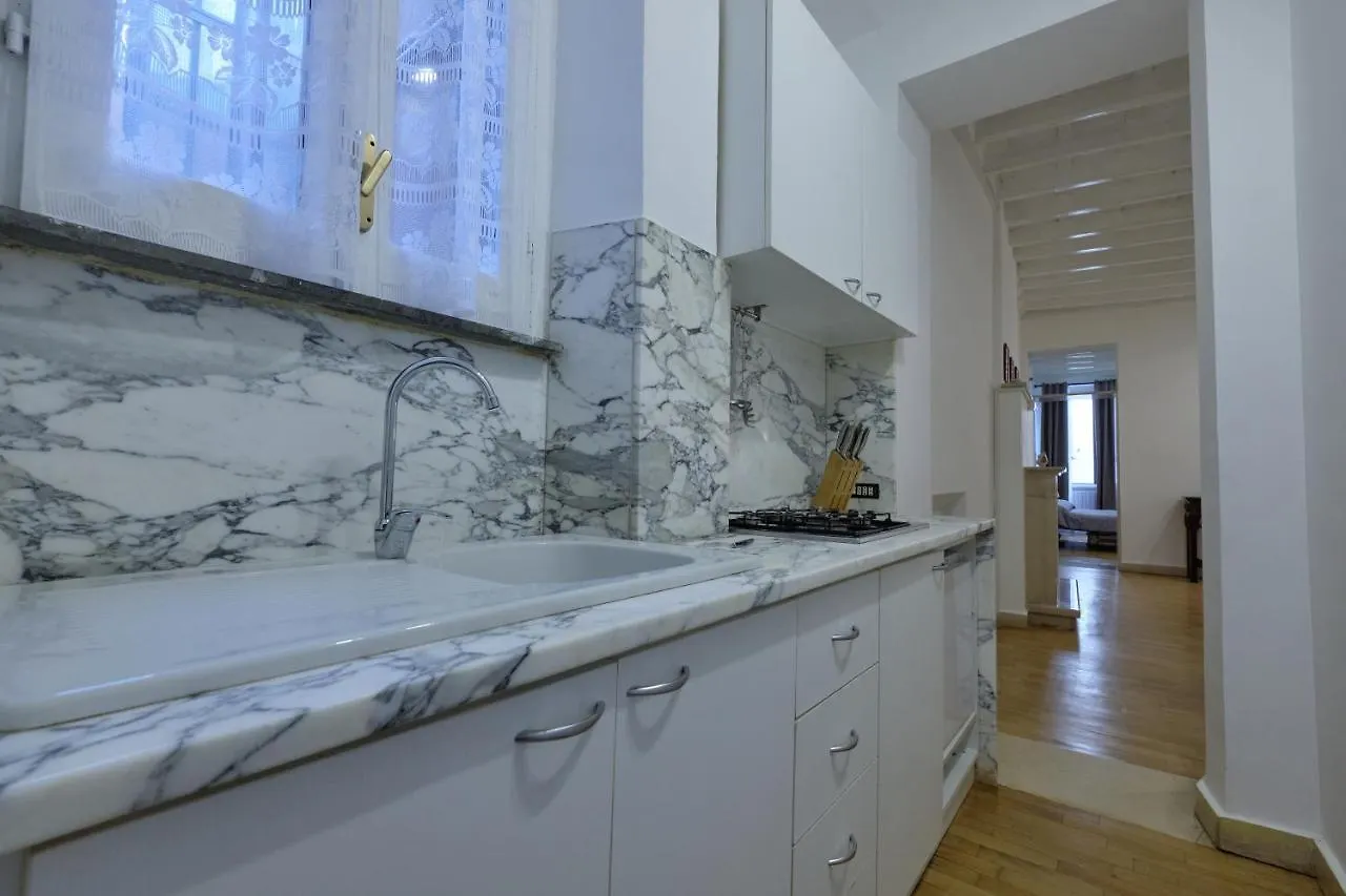 Domus Pastini Apartment Rome
