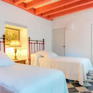 https://genteel-home-alcazar-seville-41004.es-andalucia.com