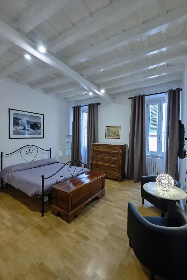 Apartament Domus Pastini Rzym Włochy